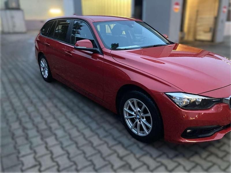 Gebraucht BMW 316 116 PS (85 kW) 2016 Rot Kombi