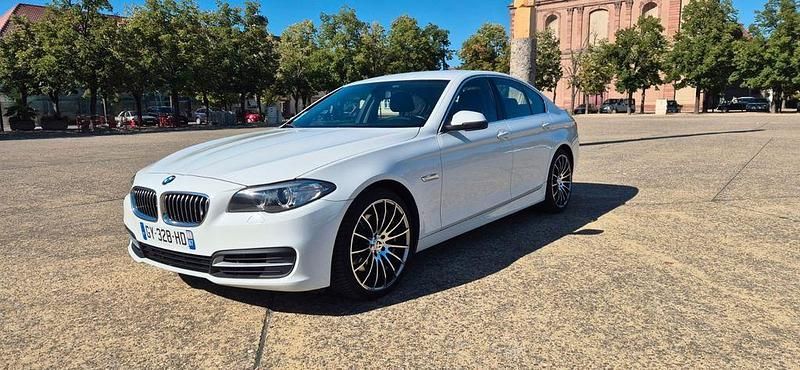 Weiß Gebraucht 2016 BMW 530 Luxury Line Limousine | 17.300 € (Superpreis) - Bild 1/4