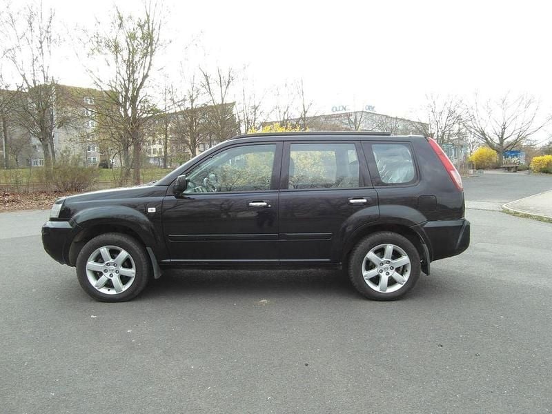 Gebraucht Nissan X-Trail 136 PS (100 kW) 2004 Schwarz SUV