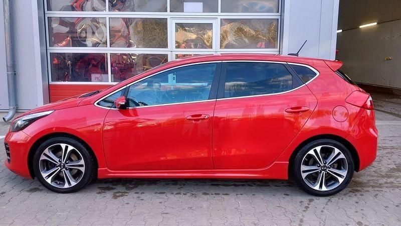 Gebraucht Kia Ceed GT GT-Line 120 PS (88 kW) 2015 Rot Limousine