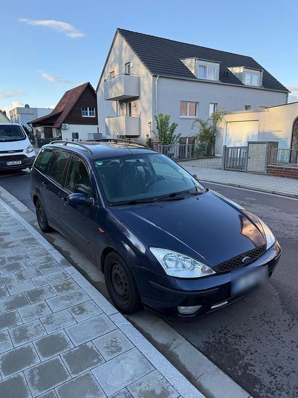 Second-hand Ford Focus 115 CP (84 kW) 2002 Albastru Break