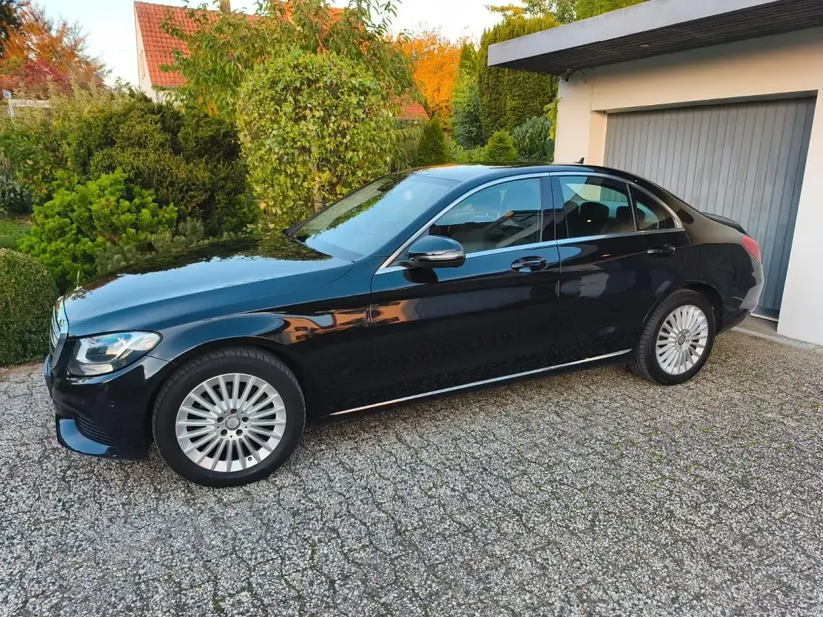 Gebraucht Mercedes C220 Exclusive 170 PS (125 kW) 2016 Schwarz Limousine