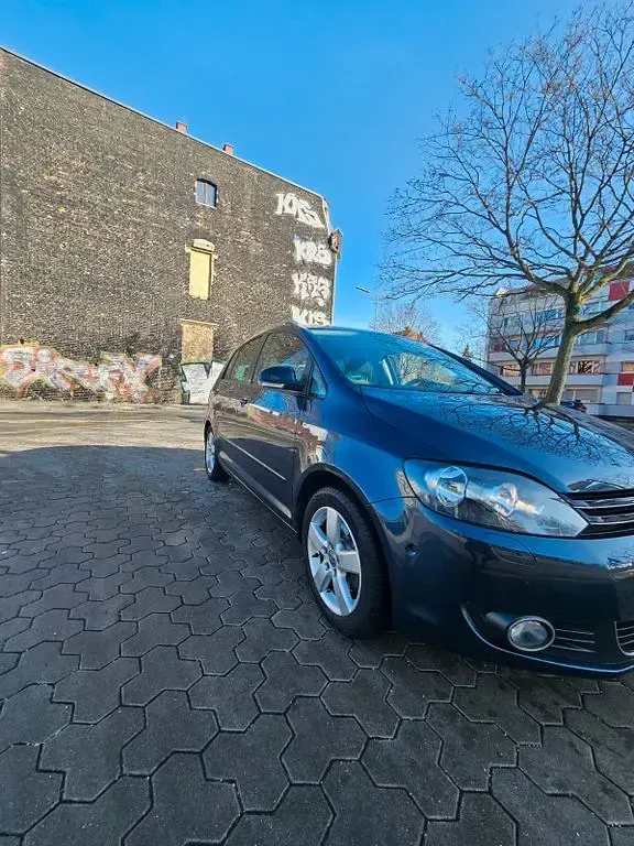 Gebraucht VW Golf Plus Style 140 PS (102 kW) 2011 Blau Van / Kleinbus