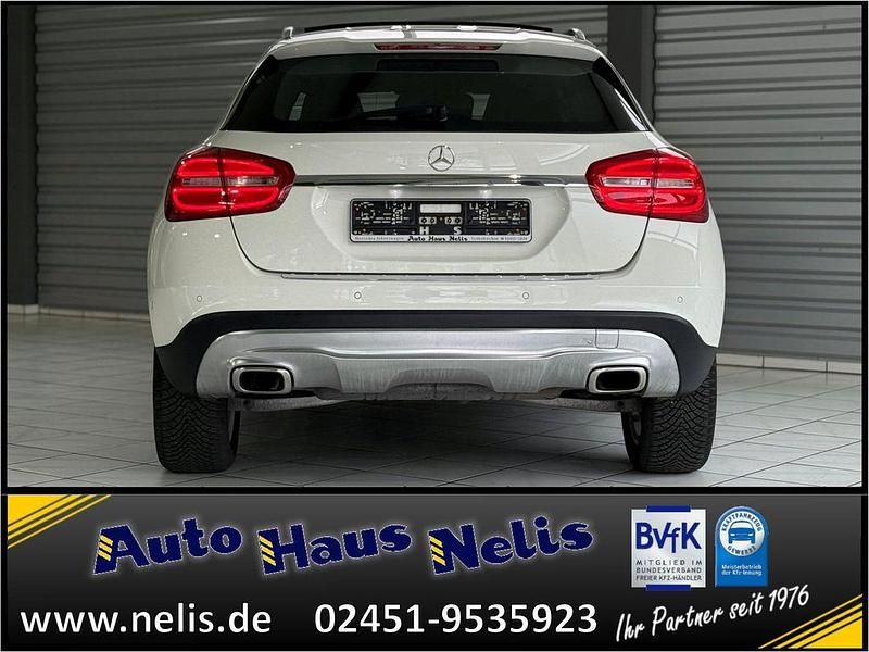 Gebraucht Mercedes GLA180 122 PS (89 kW) 2016 Weiß SUV