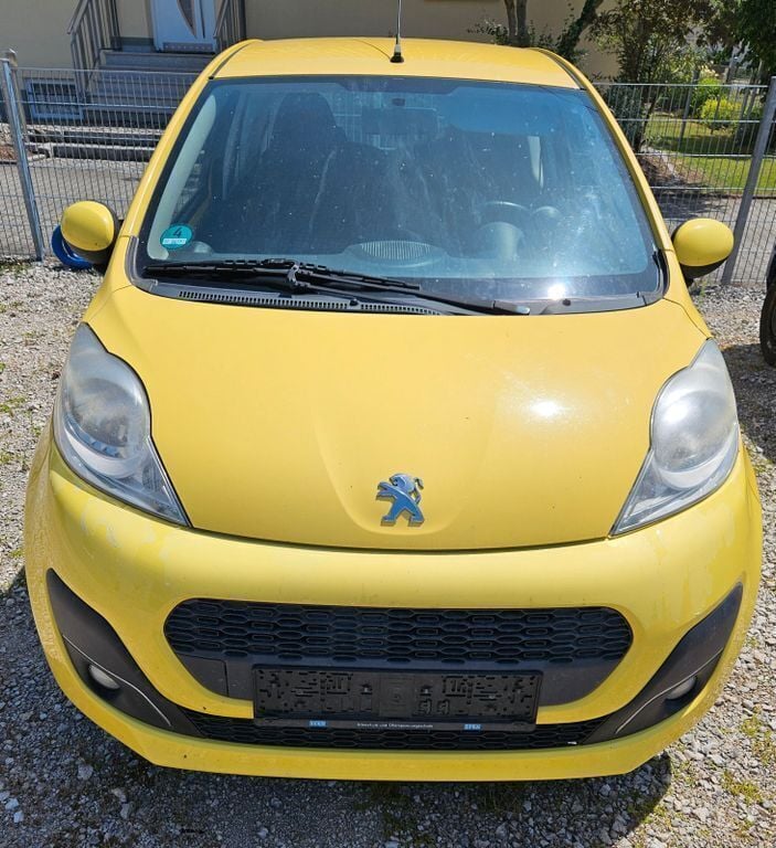 Gelb Gebraucht 2012 Peugeot 107 Active Kleinwagen | 1.200 € (Superpreis) - Bild 1/4