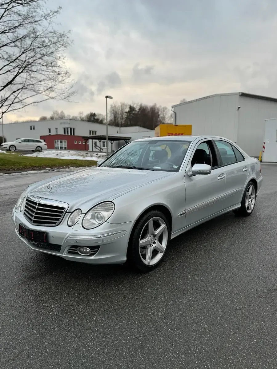 Gebraucht Mercedes E320 AMG 224 PS (164 kW) 2007 Grau Limousine