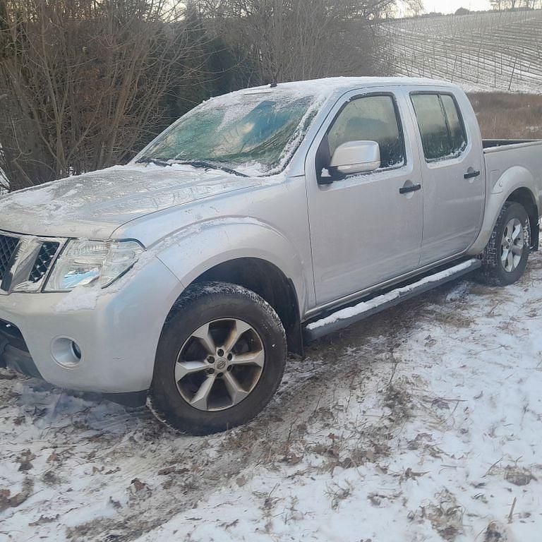 Silber Gebraucht 2013 Nissan Navara Abholung | 9.600 € (Superpreis) - Bild 1/4
