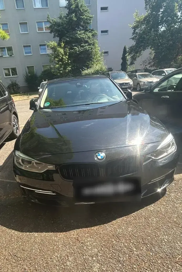 Gebraucht BMW 320 185 PS (136 kW) 2013 Schwarz Limousine