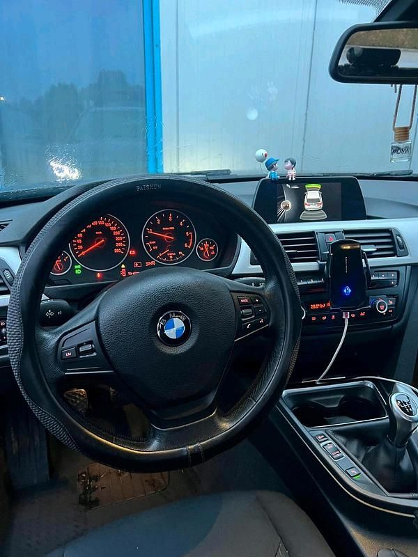 Gebraucht BMW 316 116 PS (85 kW) 2014 Schwarz Kombi