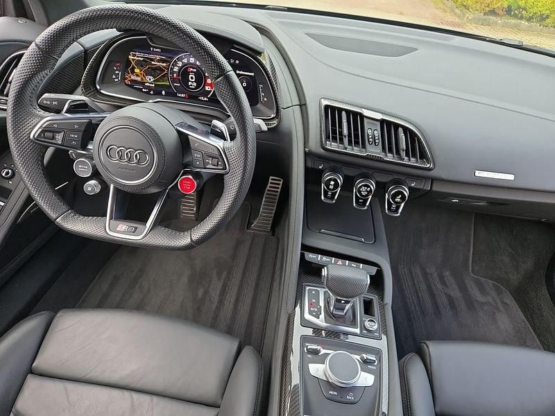 Mythosschwarz metallic Gebraucht 2019 Audi R8 Coupé Performance Coupé | 154.500 € (Etwas zu teuer) - Bild 1/4