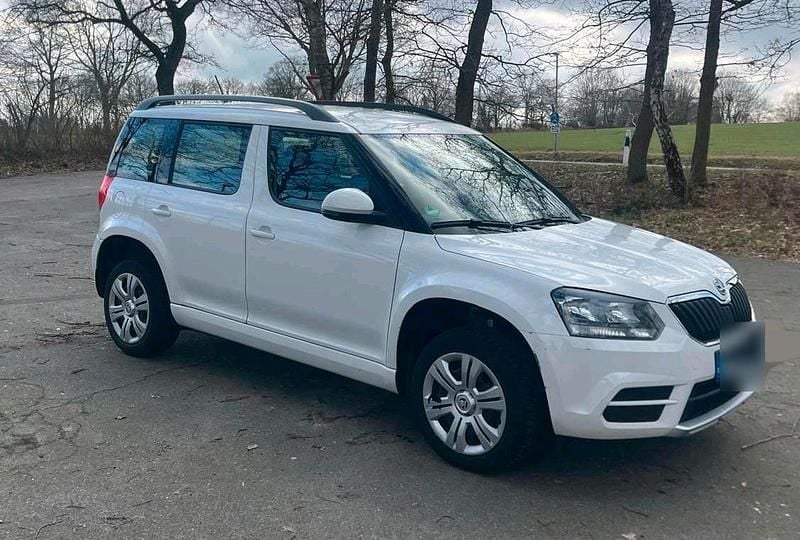 Gebraucht Skoda Yeti 104 PS (76 kW) 2015 Weiß SUV