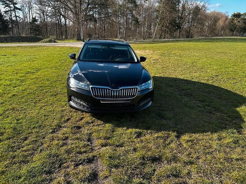Gebraucht Skoda Superb 150 PS (110 kW) 2021 Schwarz Kombi