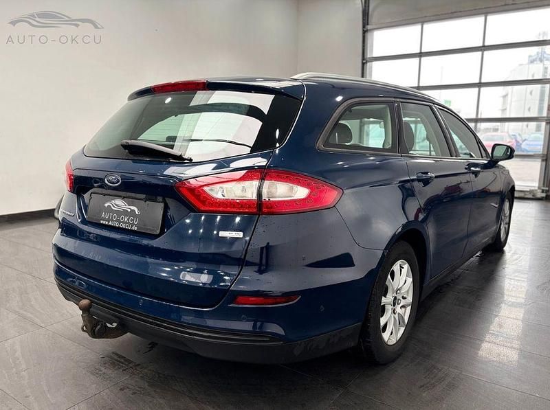 Gebraucht Ford Mondeo 120 PS (88 kW) 2016 Blau Kombi