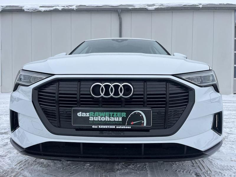 Gebraucht Audi e-tron Advanced Plus 300 kW (408 PS) 2023 Weiß SUV