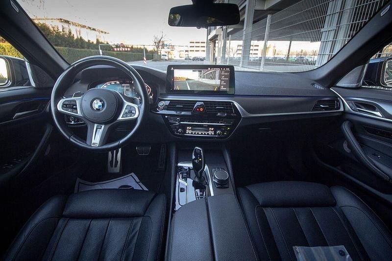 Gebraucht BMW M550 Performance 530 PS (389 kW) 2022 Blau Limousine