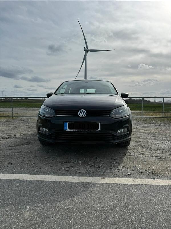 Gebraucht VW Polo 90 PS (66 kW) 2014 Schwarz Kleinwagen