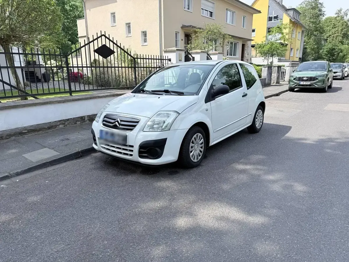 Gebraucht Citroën C2 60 PS (44 kW) 2009 Weiß Kleinwagen