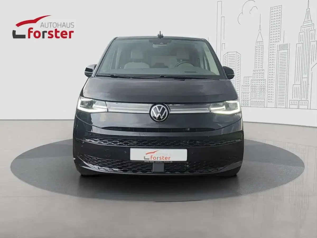 Gebraucht VW T7 Style 150 PS (110 kW) 2024 Schwarz Van