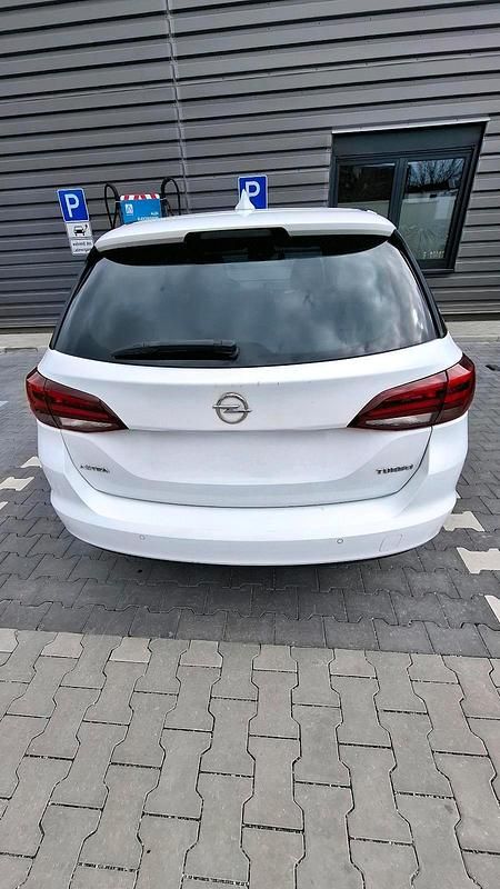 Gebraucht Opel Astra 125 PS (91 kW) 2017 Weiß Kombi