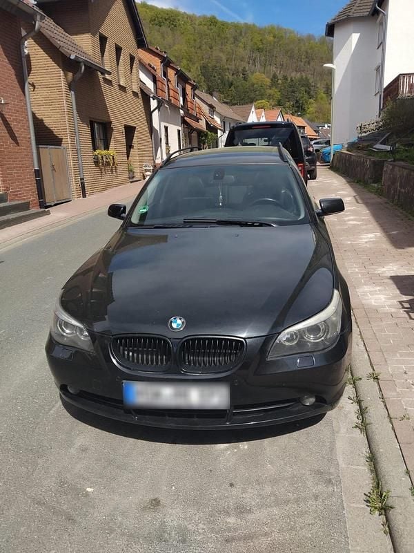 Second-hand BMW 525 177 CP (130 kW) 2005 Negru Break