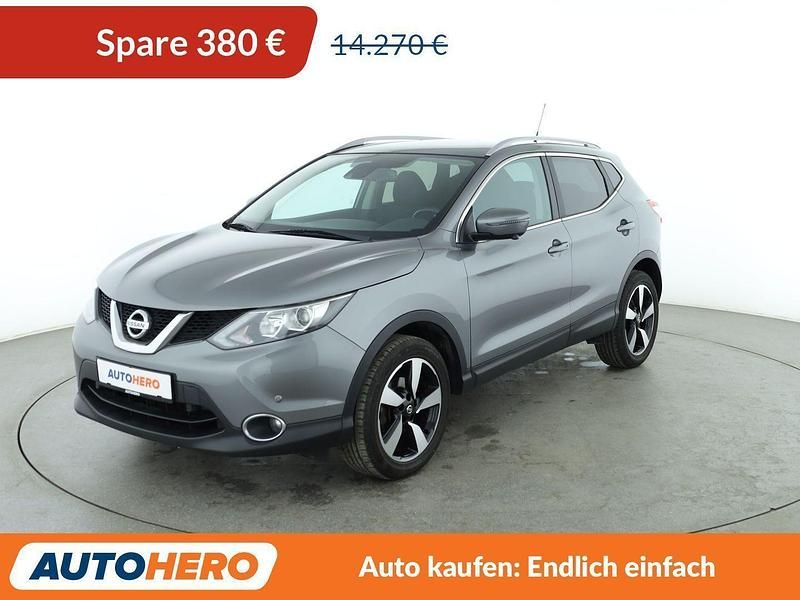 Grau Gebraucht 2017 Nissan Qashqai N-Connecta SUV | 13.890 € (Fairer Preis) - Bild 1/3