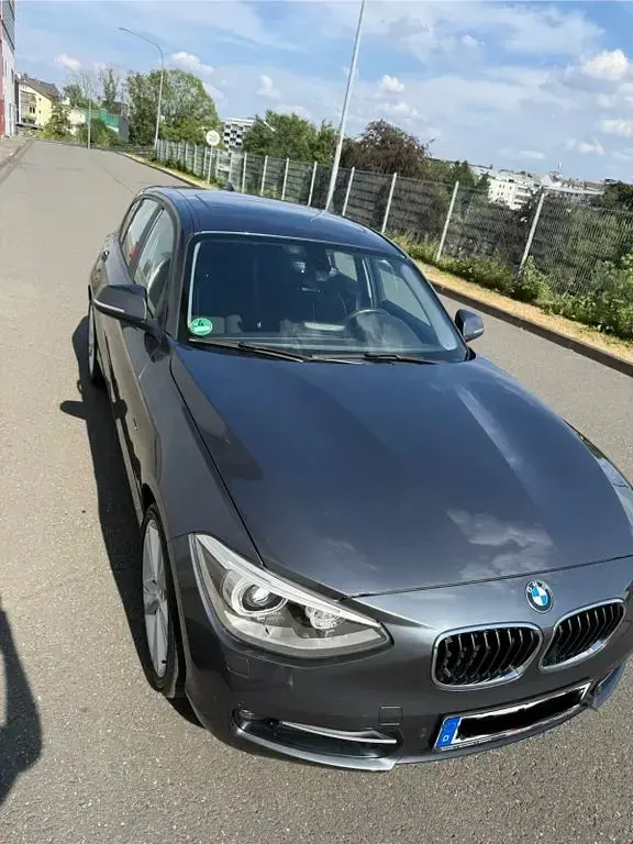 Gebraucht BMW 116 Sport Line 136 PS (100 kW) 2012 Grau Kleinwagen