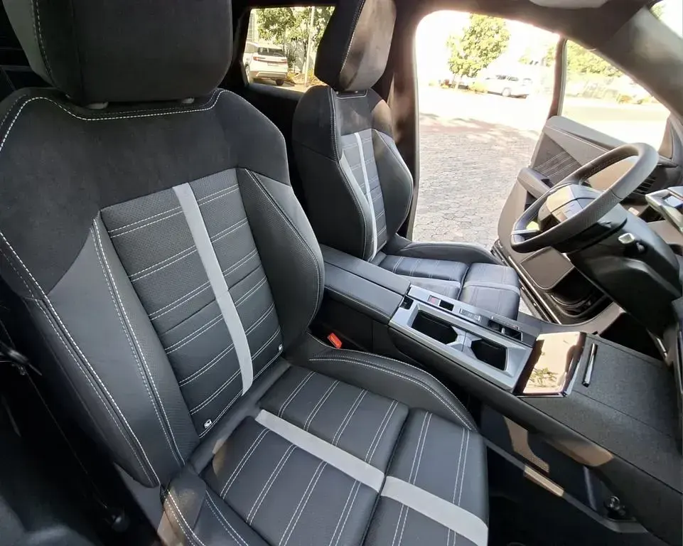 Gebraucht Opel Grandland X 194 PS (142 kW) 2026 Schwarz SUV