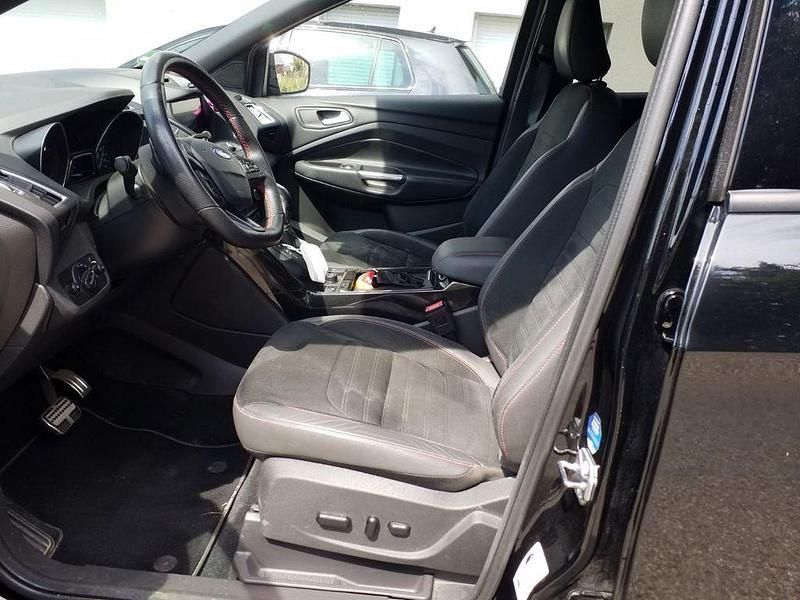 Gebraucht Ford Kuga ST-Line 179 PS (131 kW) 2019 Schwarz SUV