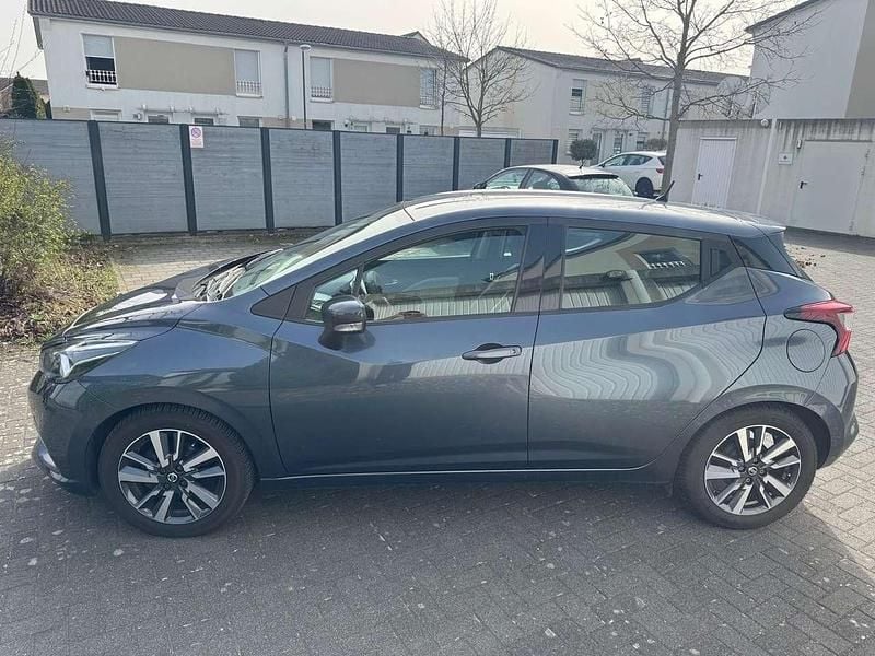 Gebraucht Nissan Micra Acenta 90 PS (66 kW) 2018 Grau Kleinwagen