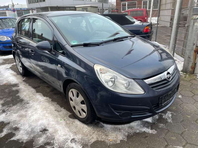 Grau Gebraucht 2009 Opel Corsa Limousine | 2.500 € (Etwas zu teuer) - Bild 1/4