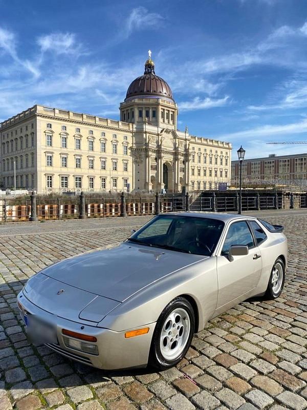Silber Gebraucht 1986 Porsche 944 Turbo Coupé | 20.500 € - Bild 1/4