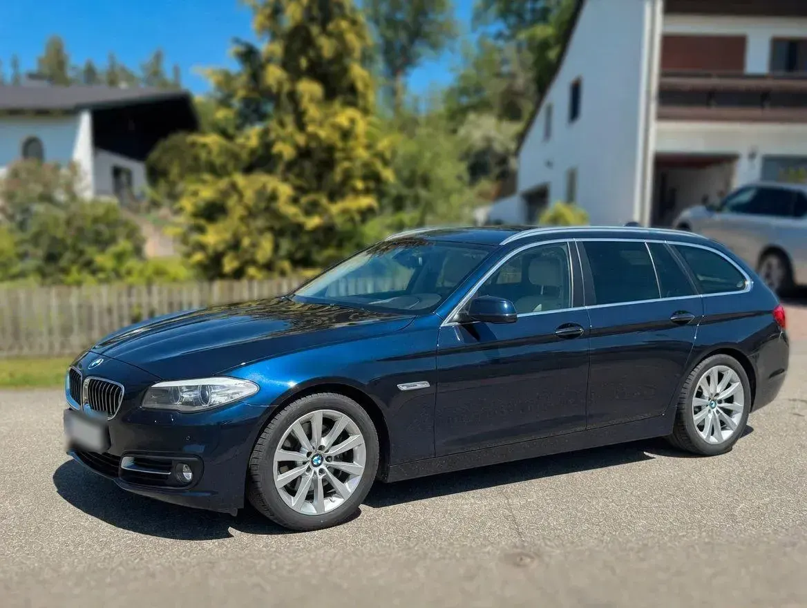 Gebraucht BMW 520 Sport Line 184 PS (135 kW) 2010 Blau Kombi