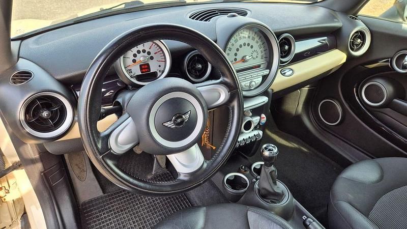 Gebraucht Mini Cooper D 111 PS (81 kW) 2011 Weiß Kleinwagen