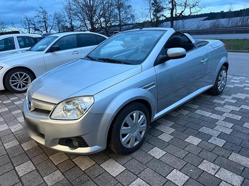 Gebraucht Opel Tigra 90 PS (66 kW) 2006 Silber Cabrio