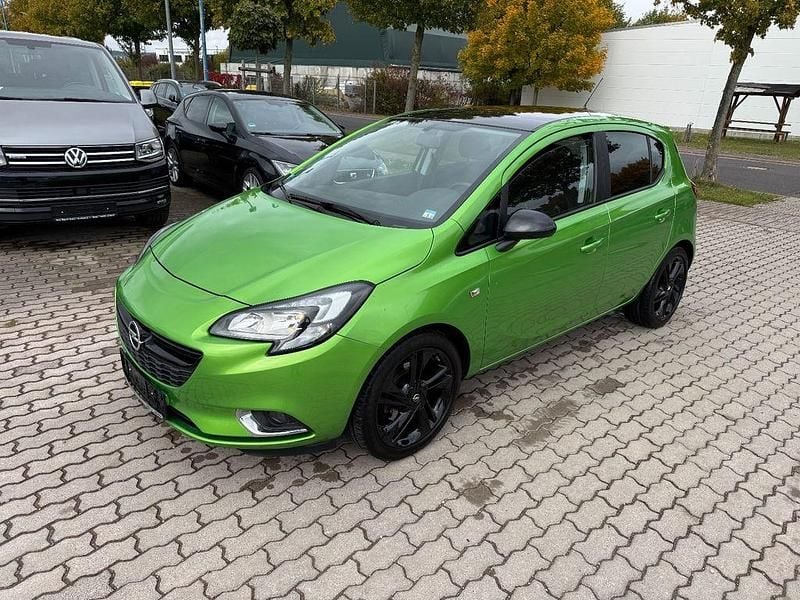Grün Gebraucht 2016 Opel Corsa Color Edition Limousine | 5.850 € (Guter Preis) - Bild 1/4