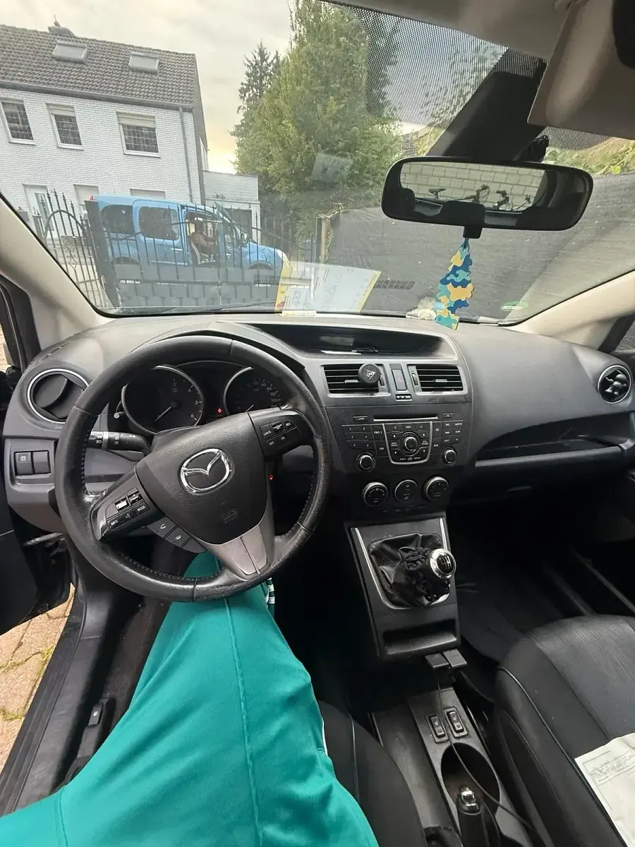 Gebraucht Mazda 5 116 PS (85 kW) 2011 Schwarz Van / Kleinbus
