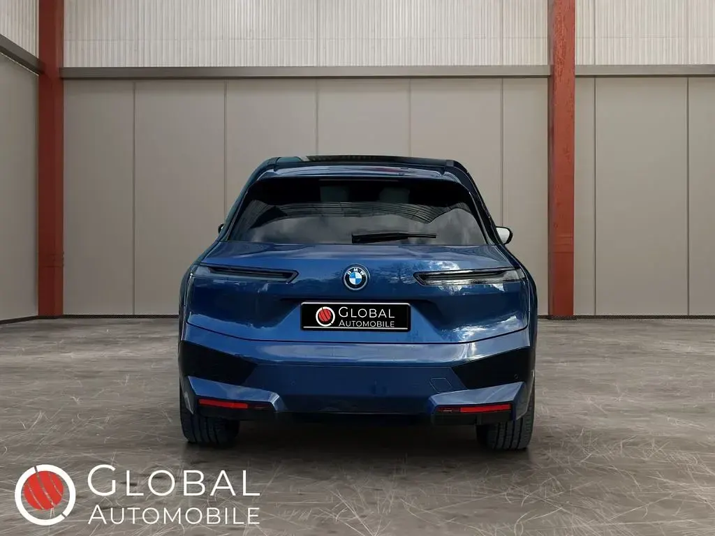 Gebraucht BMW iX Performance 384 kW (523 PS) 2023 Blau SUV