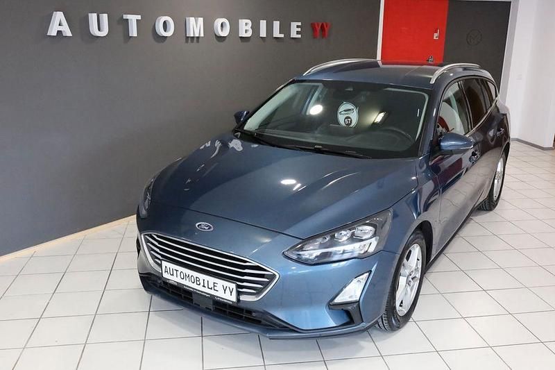Gebraucht Ford Focus Cool & Connect 150 PS (110 kW) 2019 Blau Limousine