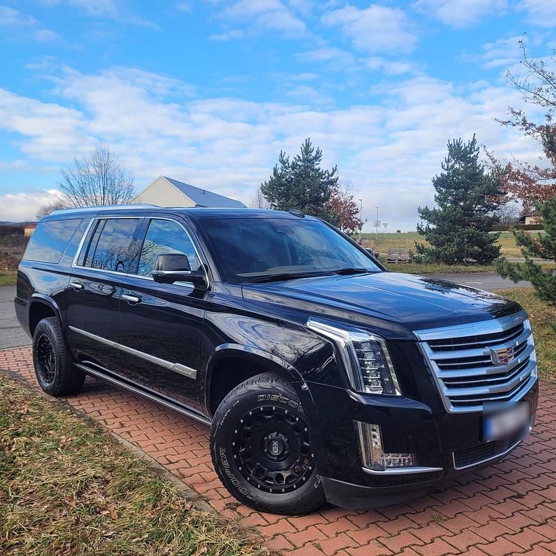 Gebraucht Cadillac Escalade 426 PS (313 kW) 2016 Schwarz SUV