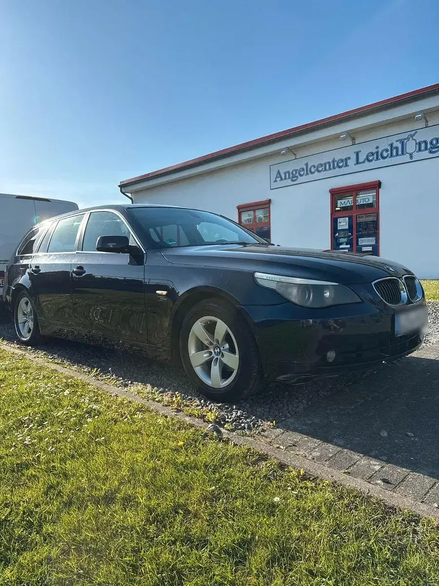 Second-hand BMW 525 177 CP (130 kW) 2005 Albastru Break