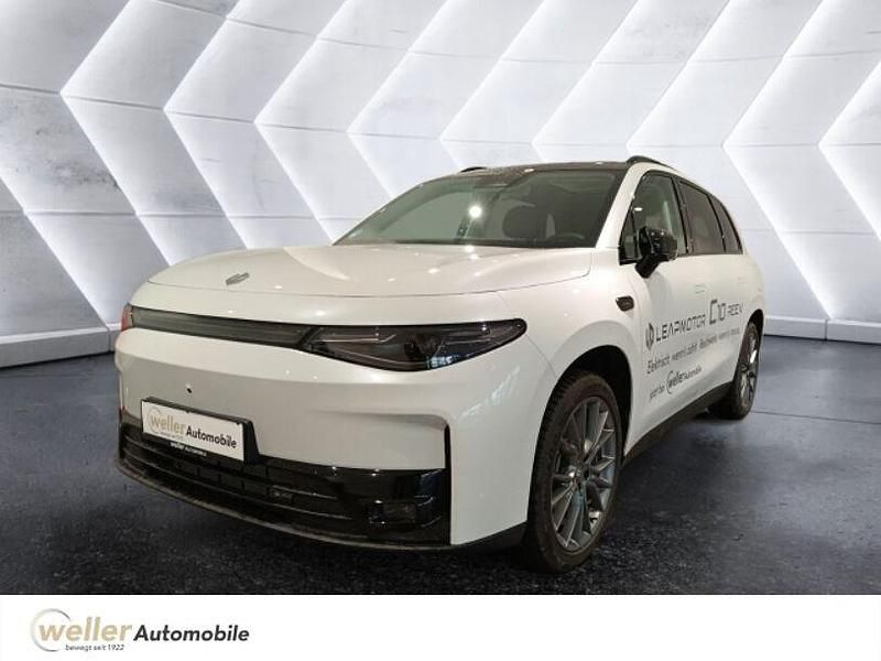 Gebraucht Leapmotor C10 215 PS (158 kW) 2025 Weiss SUV