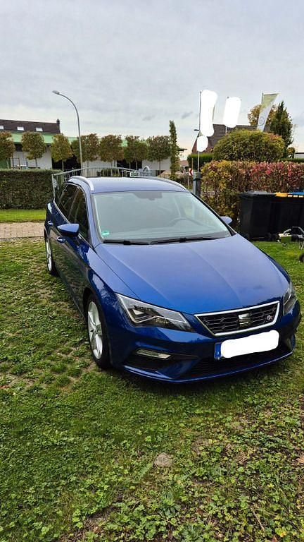 Blau Gebraucht 2019 Seat Leon ST FR Kombi | 16.200 € (Guter Preis) - Bild 1/4