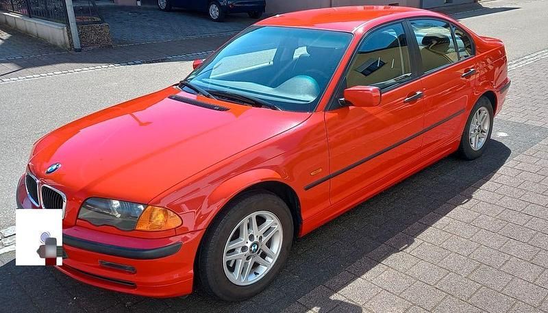 Gebraucht BMW 318 118 PS (86 kW) 2000 Rot Limousine
