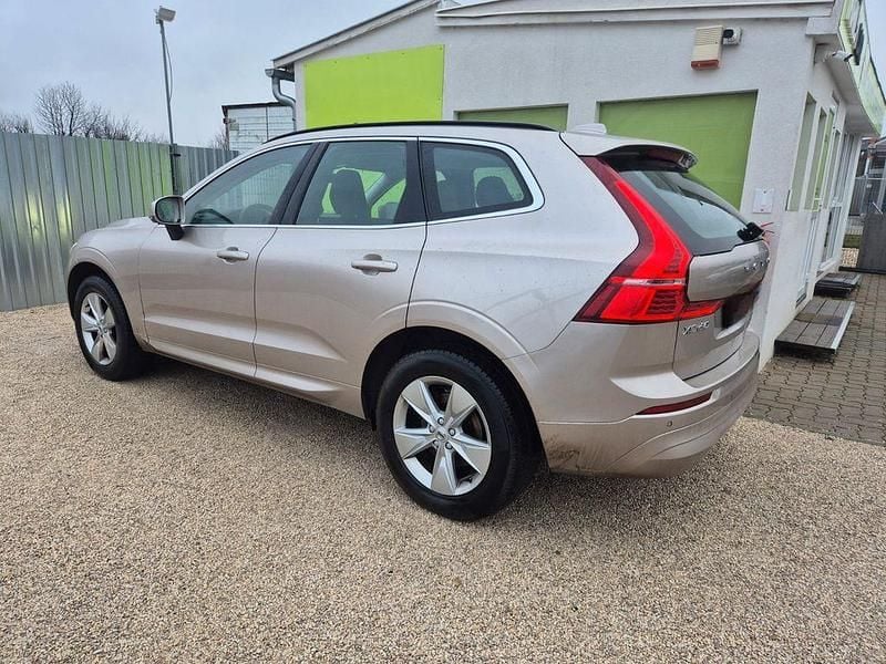 Gebraucht Volvo XC60 Core 197 PS (144 kW) 2022 Grau SUV