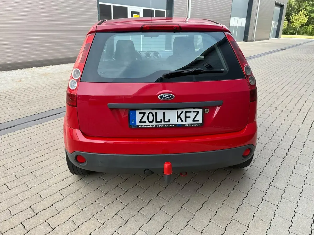 Gebraucht Ford Fiesta 68 PS (50 kW) 2008 Rot Kleinwagen