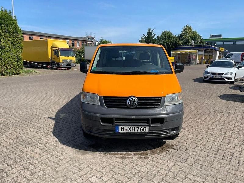 Gebraucht VW Transporter 106 PS (77 kW) 2007 Orange Van