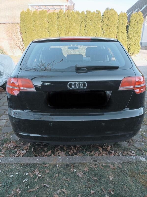Schwarz Gebraucht 2009 Audi A3 Sportback Limousine | 4.000 € (Teuer) - Bild 1/4