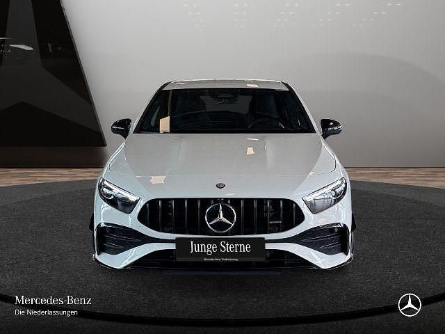 Weiß Gebraucht 2024 Mercedes A35 AMG AMG Limousine | 41.990 € (Guter Preis) - Bild 1/4
