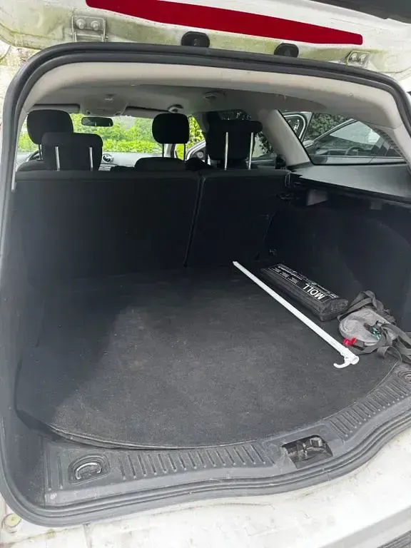 Gebraucht Ford Mondeo Ambiente 120 PS (88 kW) 2011 Weiß Limousine