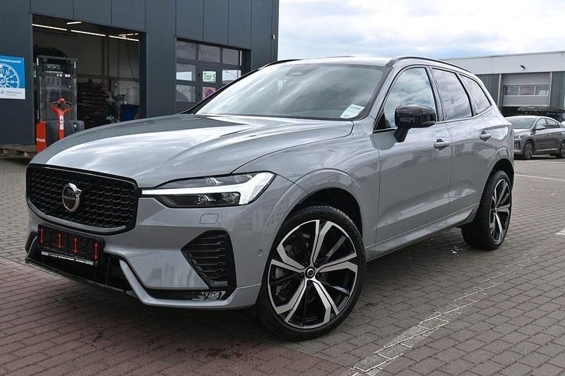 Gebraucht Volvo XC60 Plus 250 PS (183 kW) 2025 Grau SUV
